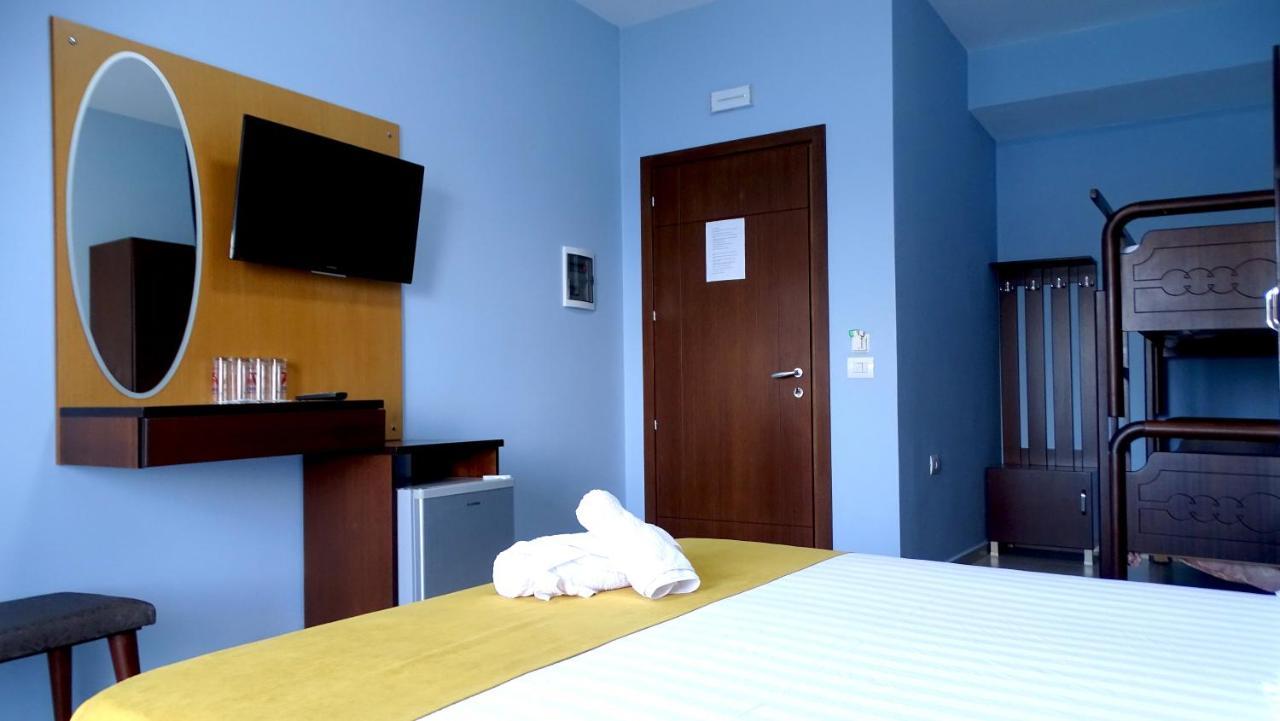 Hotel De Luna クサミル エクステリア 写真
